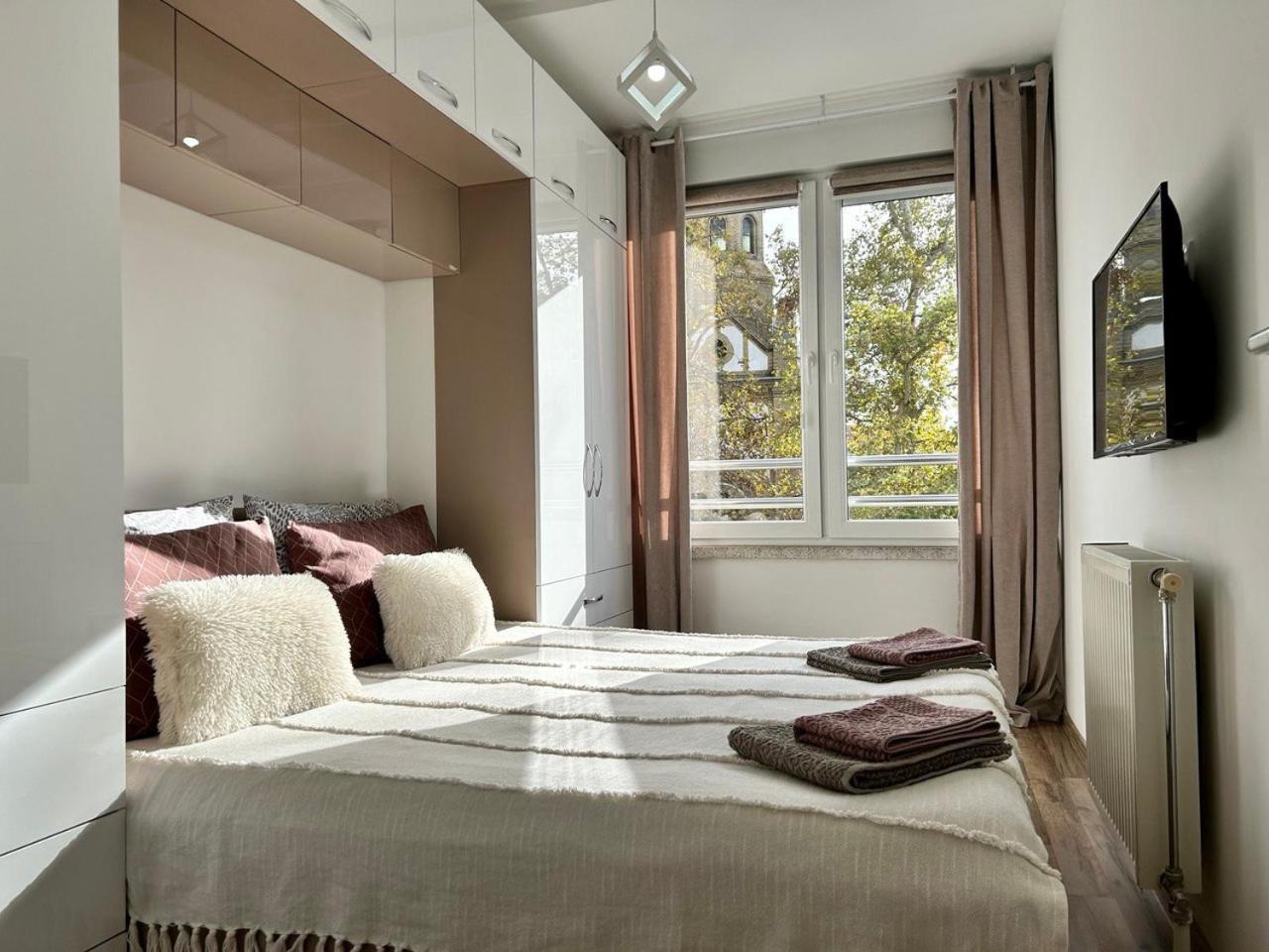 Apartment By The Synagogue Novi Sad Exterior photo